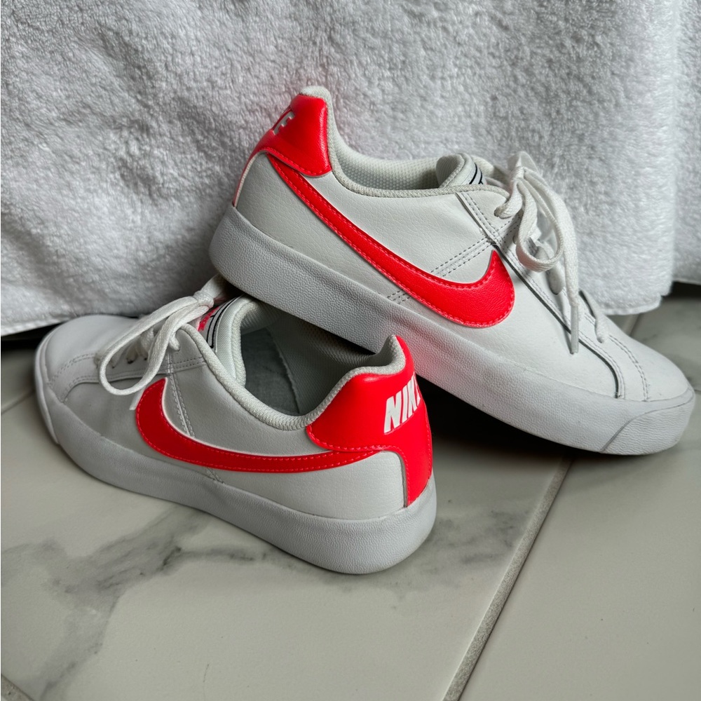 Nike Women's White and Red Sneakers